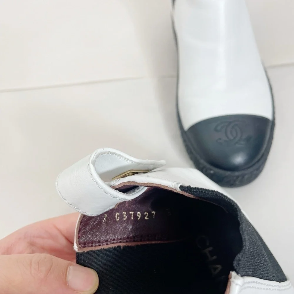 CHANEL Calfskin Cap Toe CC Turn lock Ankle Boots